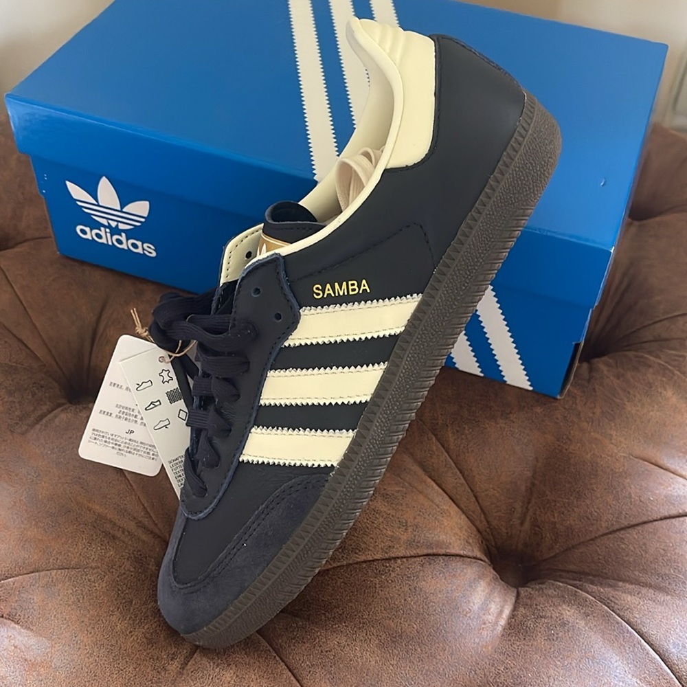 NWT Men’s Adidas Samba OG Shoes in Navy Blue size 8.5